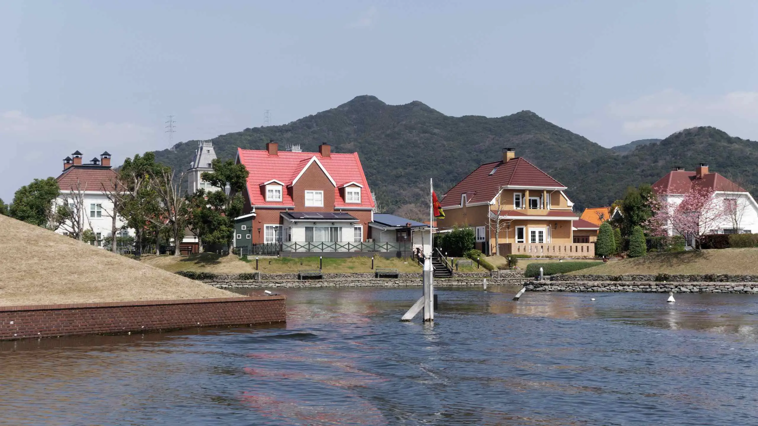 Day 6: Huis Ten Bosch (Canal Cruise)